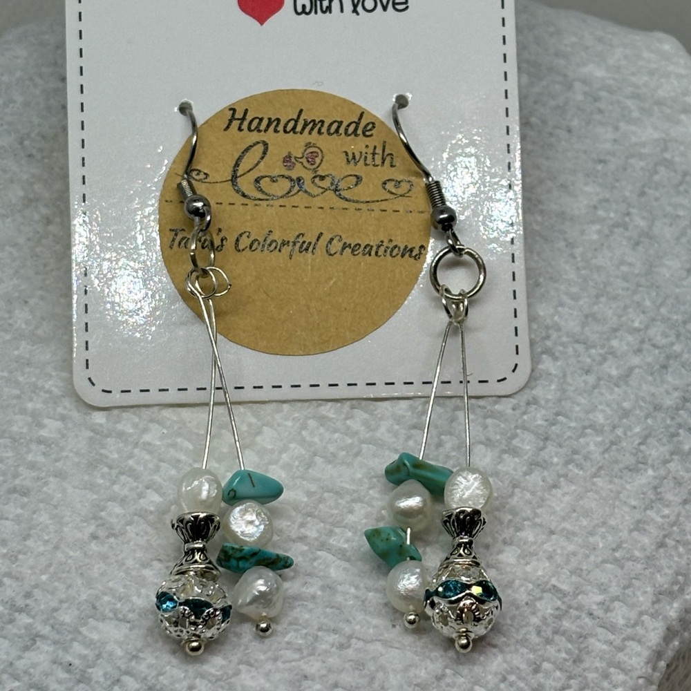 Fresh water pearl with blue topaz earrings
